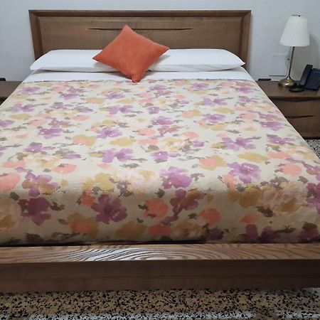 Vittoria Guest House Battipaglia Εξωτερικό φωτογραφία